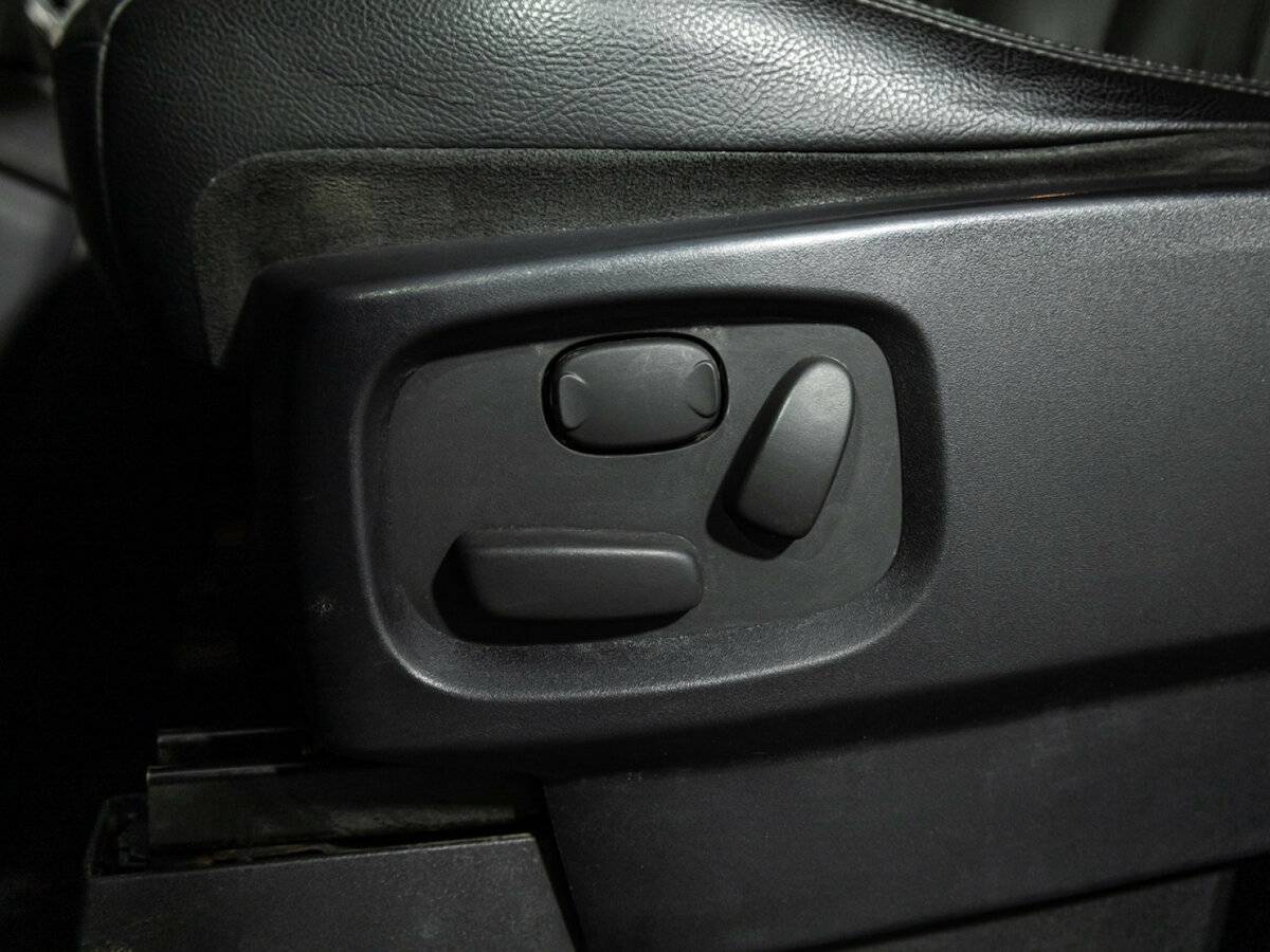 Купить Land Rover Discovery с пробегом. Фото: #14