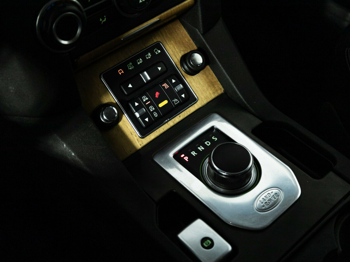 Купить Land Rover Discovery с пробегом. Фото: #17