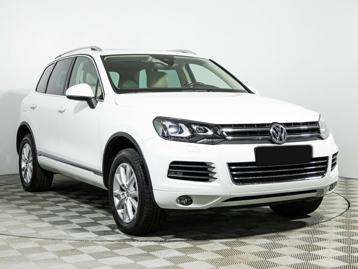 Купить Volkswagen Touareg с пробегом. Фото: #2