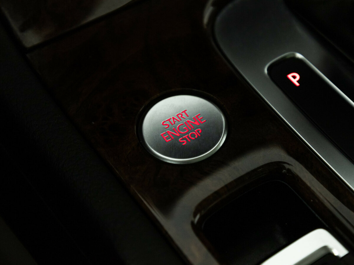 Купить Volkswagen Touareg с пробегом. Фото: #19