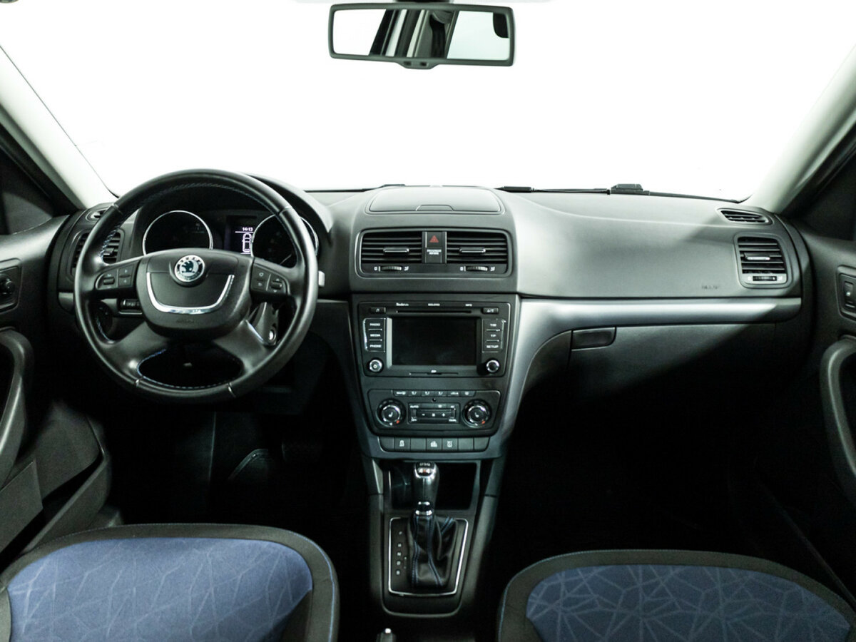 Купить Skoda Yeti с пробегом. Фото: #12