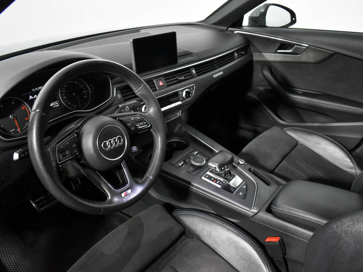 Купить Audi A4 с пробегом. Фото: #6