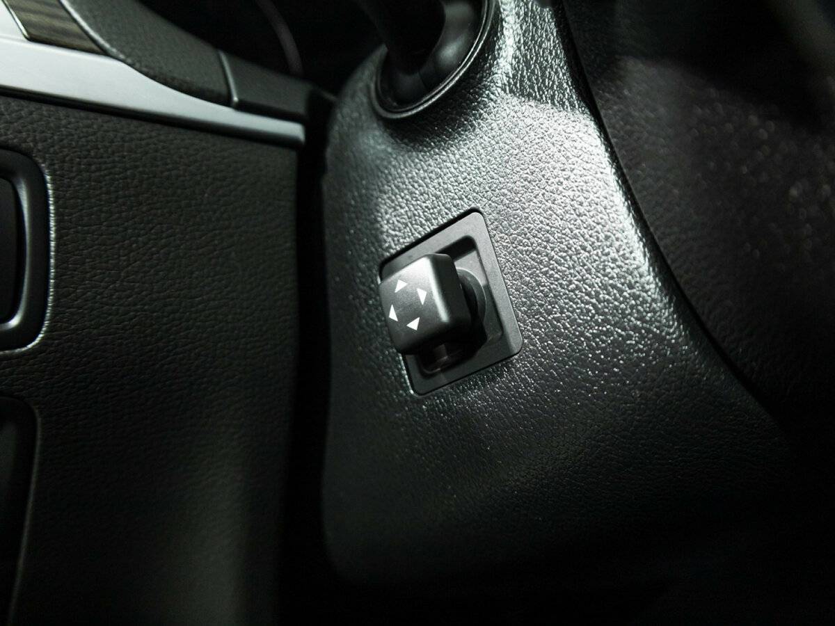 Купить Hyundai Genesis с пробегом. Фото: #16