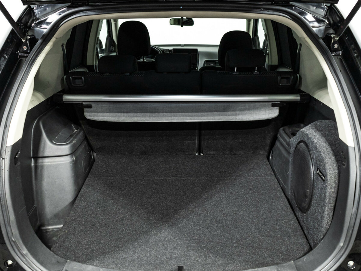 Купить Mitsubishi Outlander с пробегом. Фото: #19