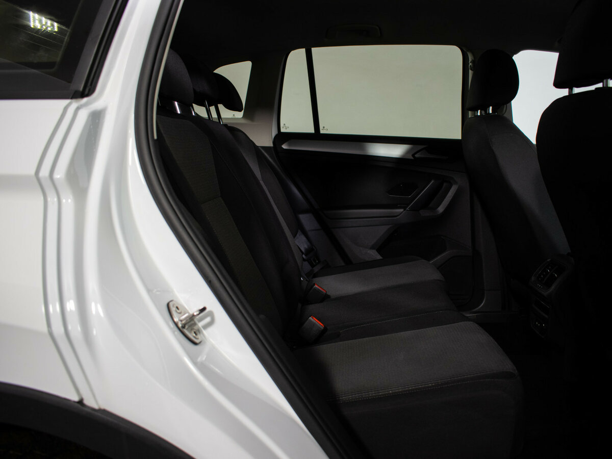 Купить Volkswagen Tiguan с пробегом. Фото: #8