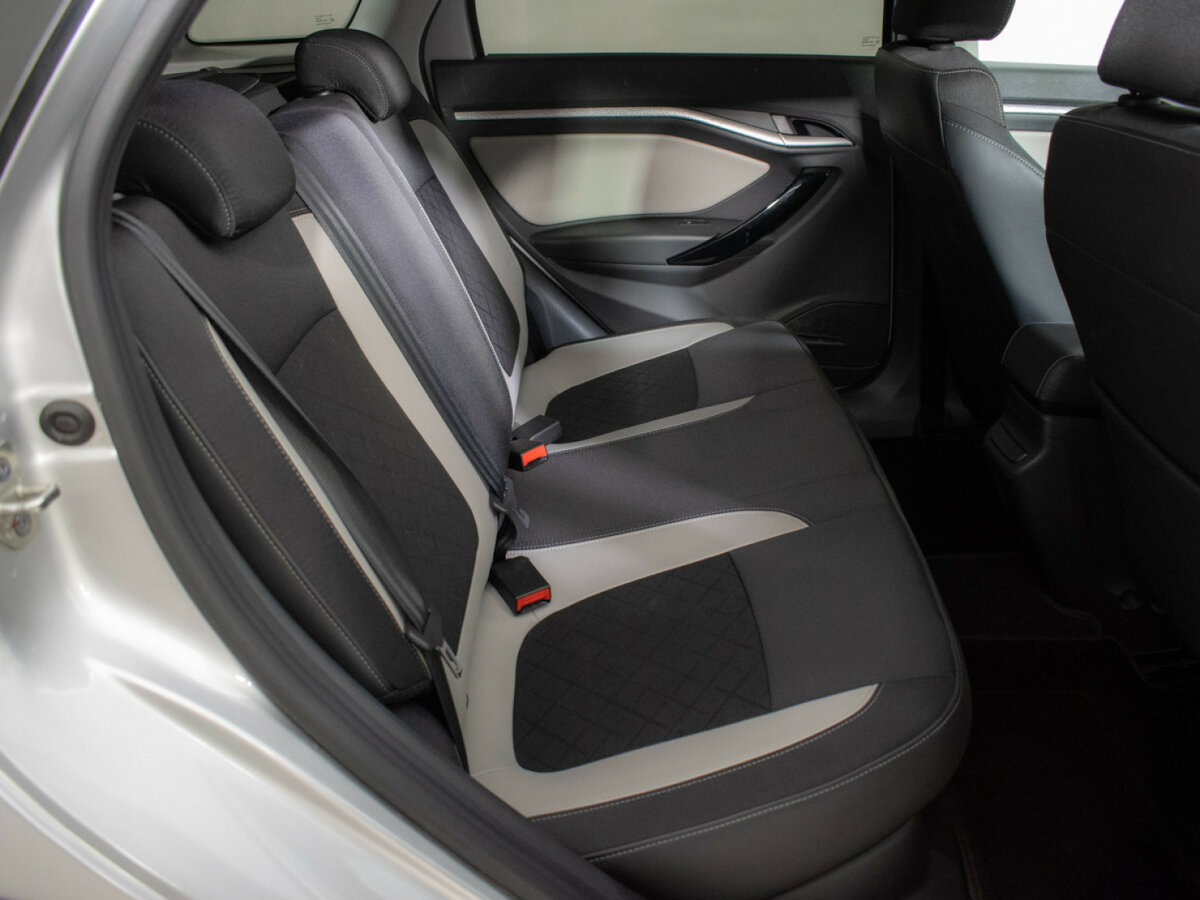 Купить Lada (ВАЗ) Vesta с пробегом. Фото: #9