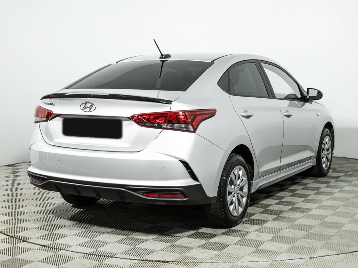 Купить Solaris HS с пробегом. Фото: #4