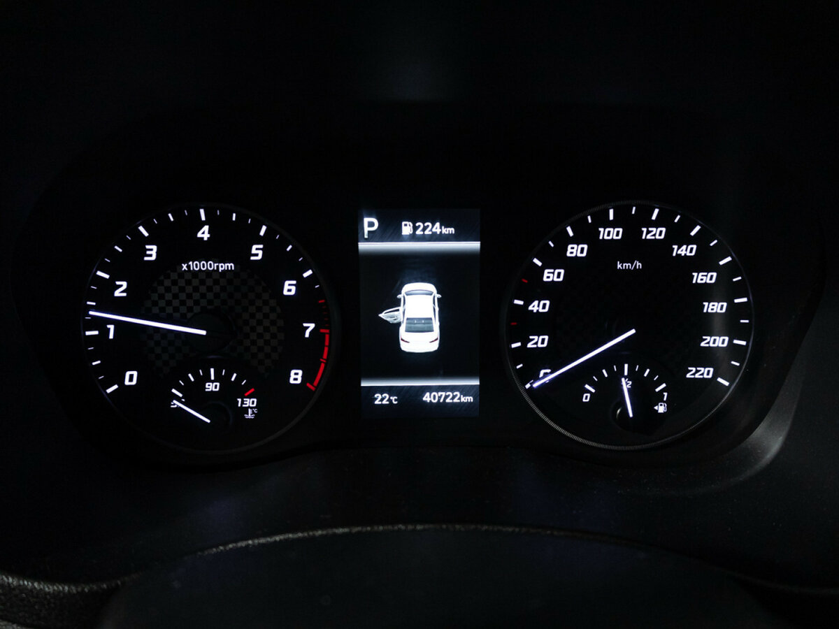 Купить Solaris HS с пробегом. Фото: #11