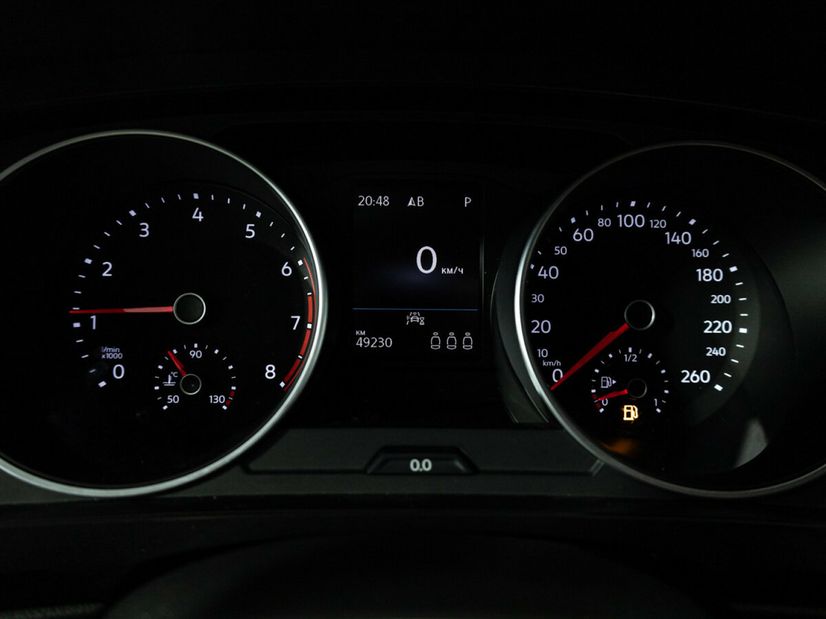 Купить Volkswagen Tiguan с пробегом. Фото: #11