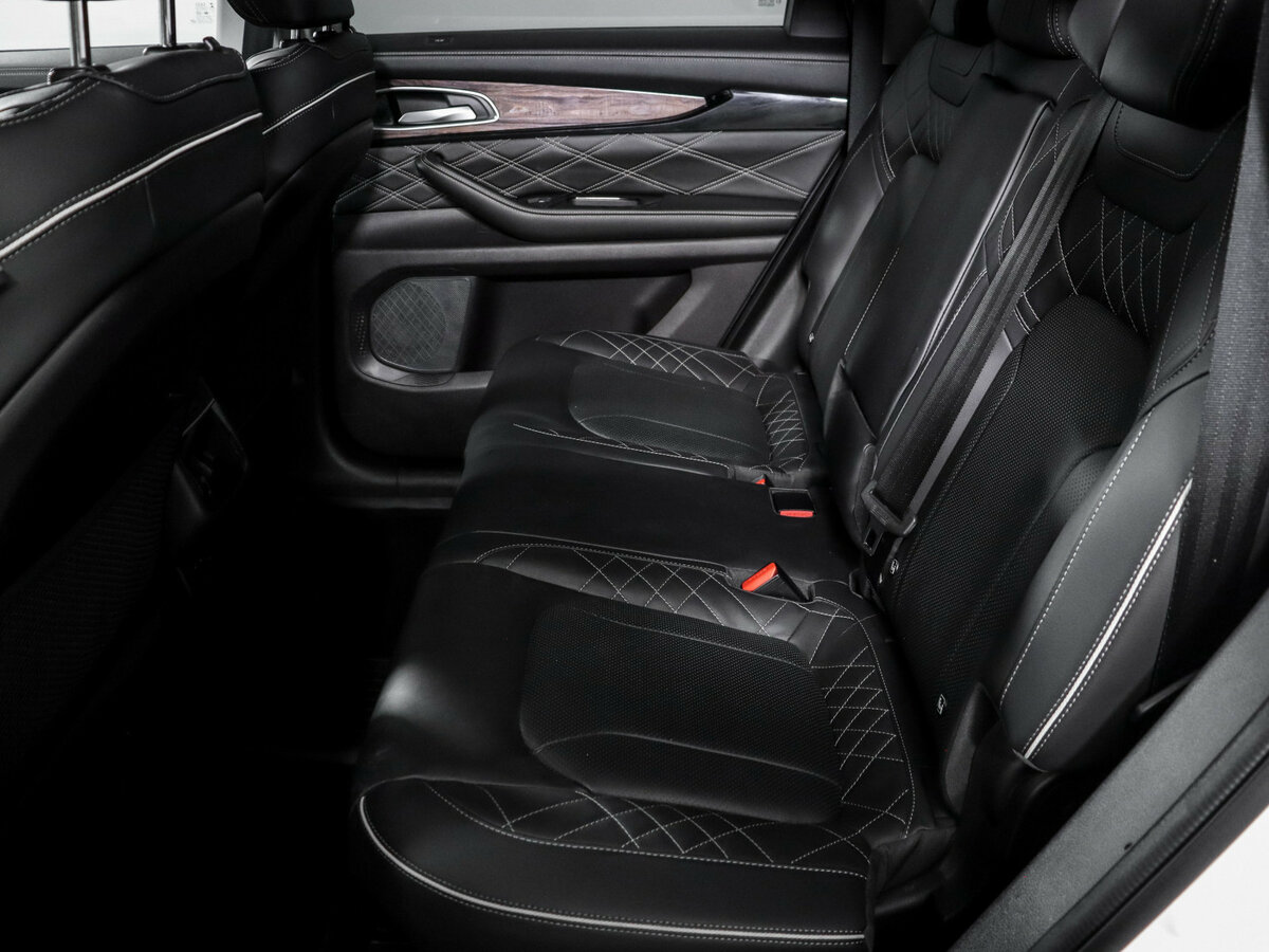 Купить EXEED VX с пробегом. Фото: #9