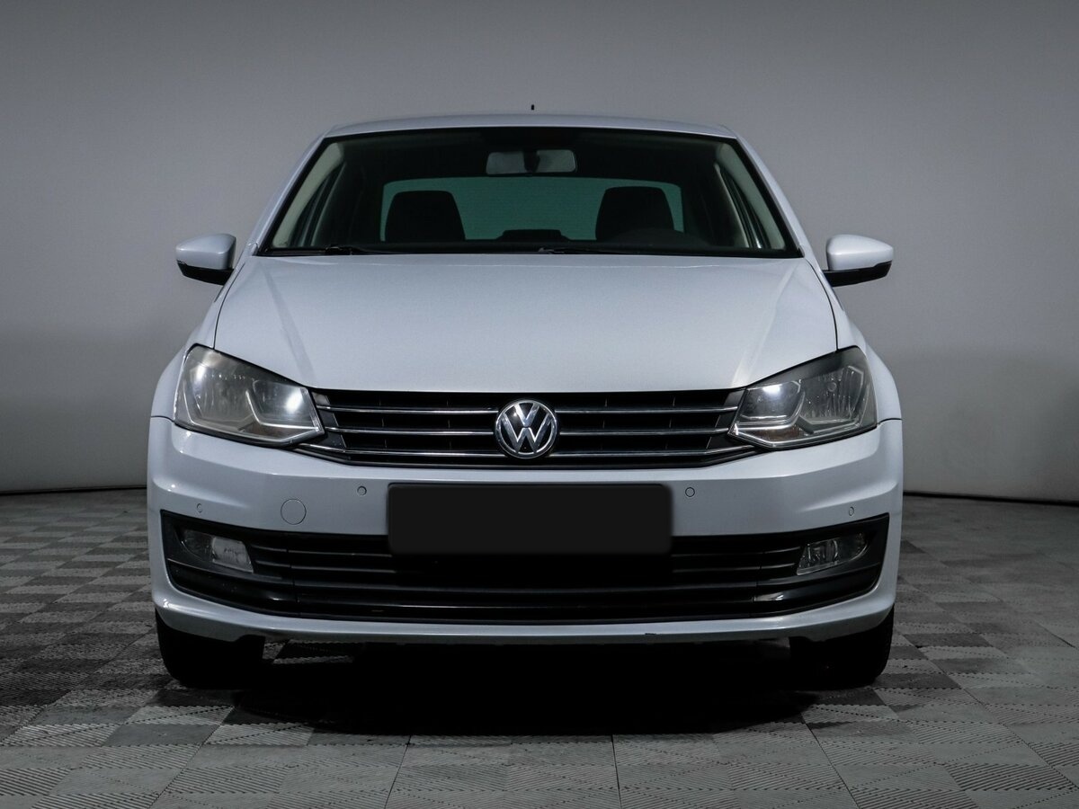 Купить Volkswagen Polo с пробегом. Фото: #1