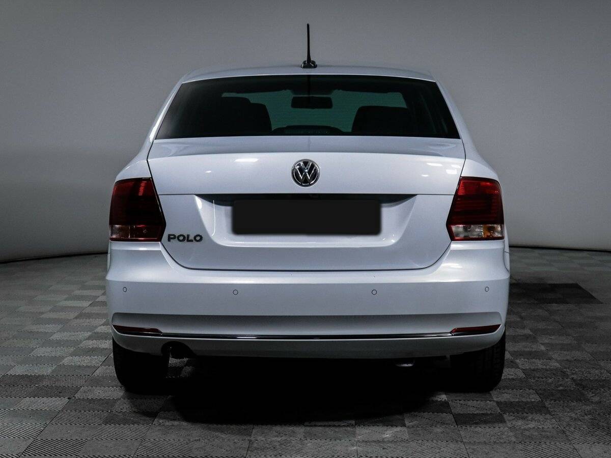 Купить Volkswagen Polo с пробегом. Фото: #4