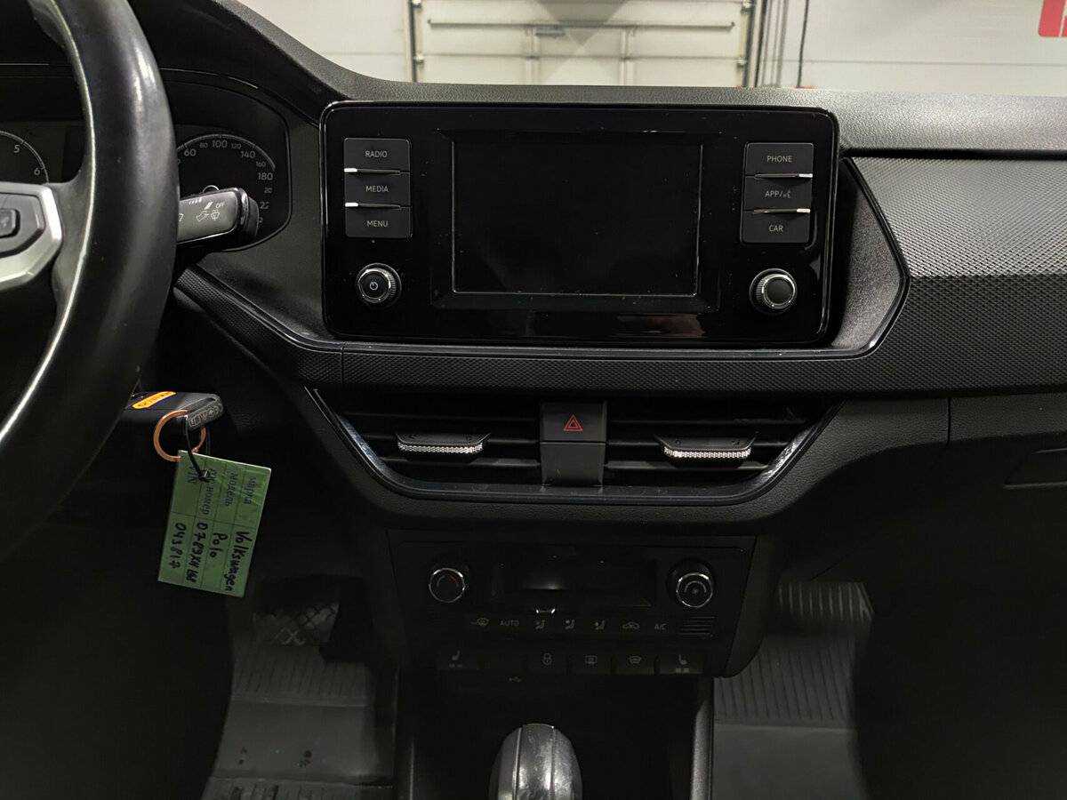 Купить Volkswagen Polo с пробегом. Фото: #14