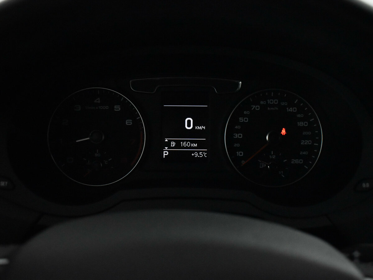 Купить Audi Q3 с пробегом. Фото: #16