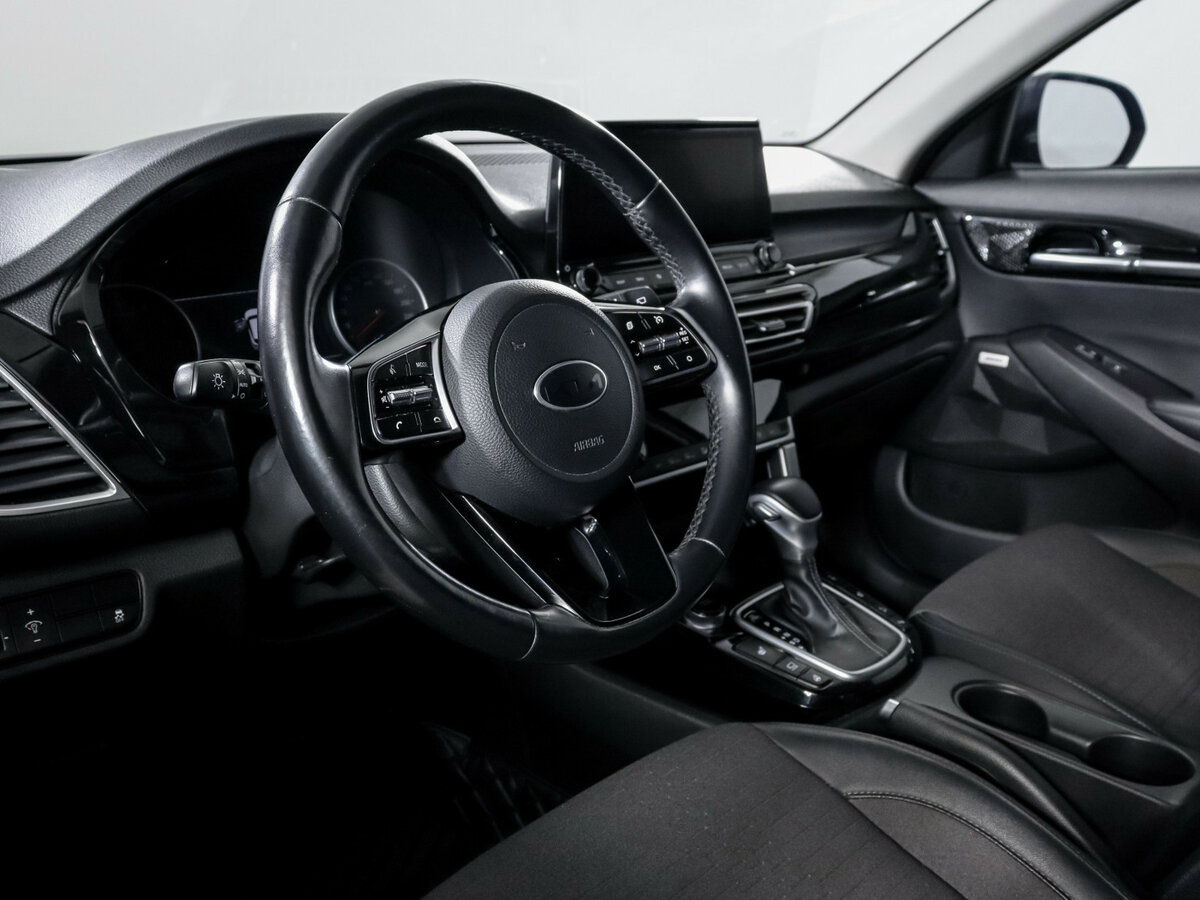 Купить Kia Seltos с пробегом. Фото: #13