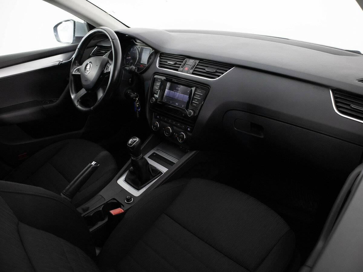 Купить Skoda Octavia с пробегом. Фото: #13