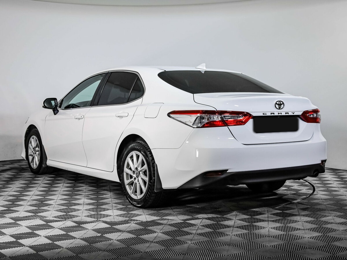 Купить Toyota Camry с пробегом. Фото: #19