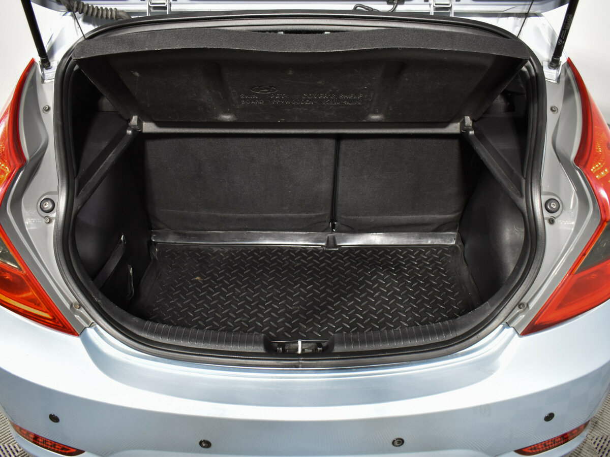 Купить Hyundai Solaris с пробегом. Фото: #18