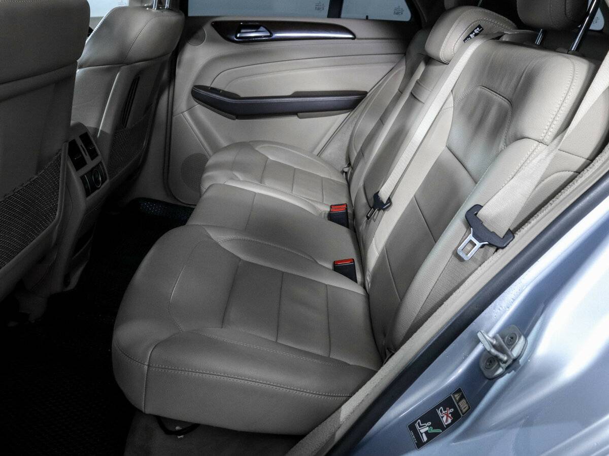 Купить Mercedes-Benz M-Класс с пробегом. Фото: #9