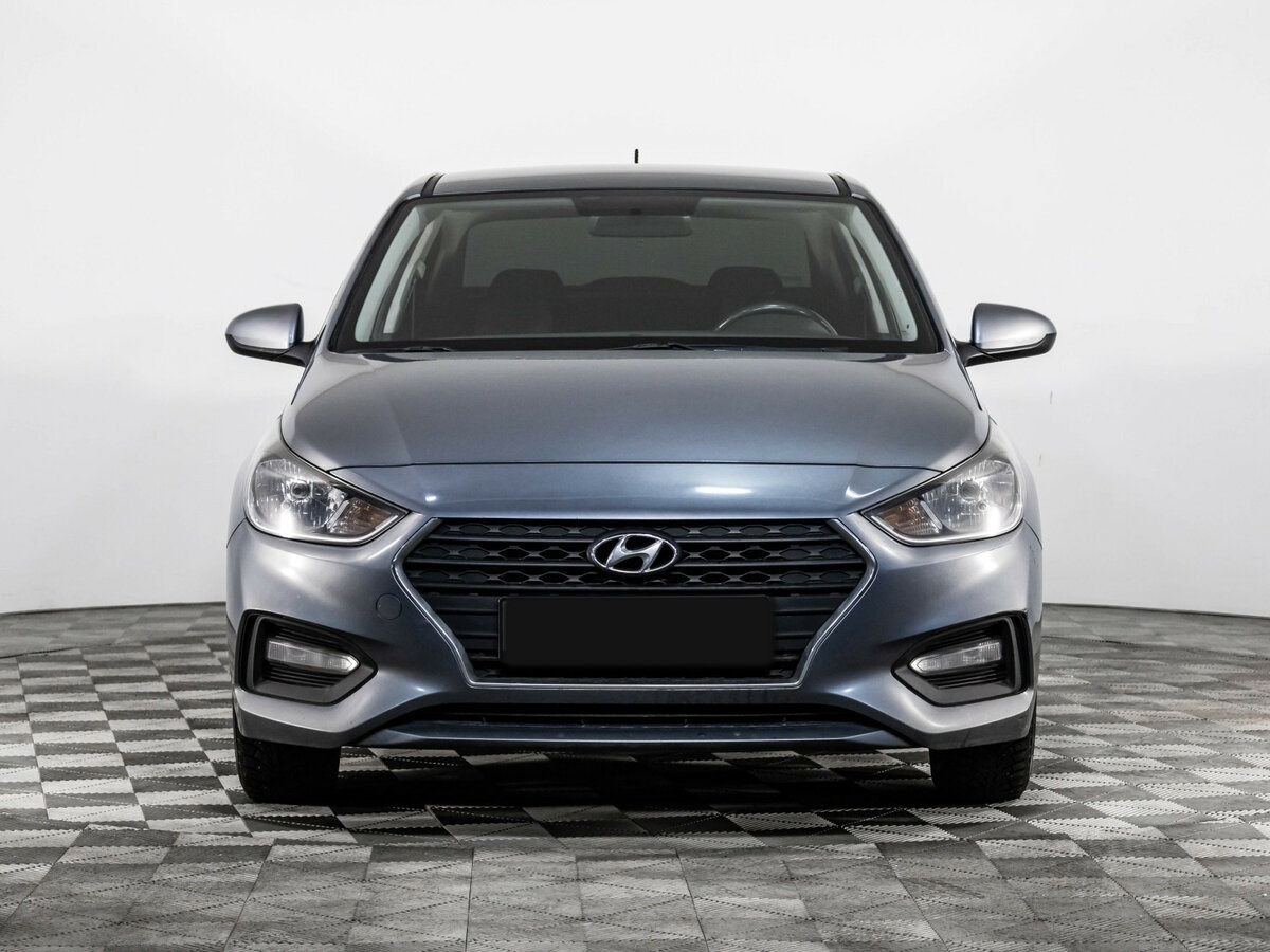 Купить Hyundai Solaris с пробегом. Фото: #1