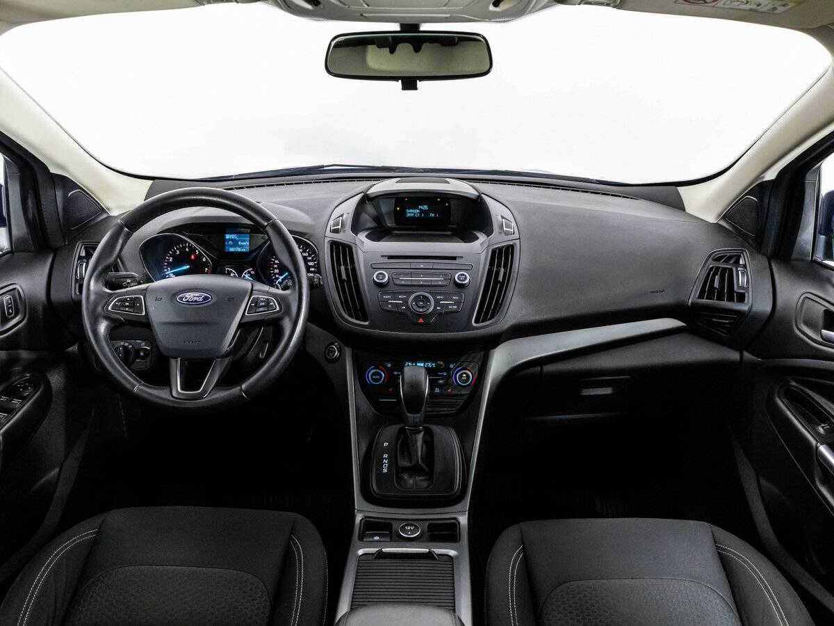 Купить Ford Kuga с пробегом. Фото: #7
