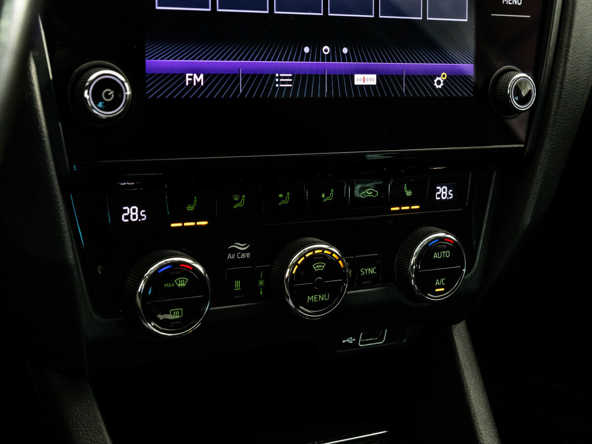 Купить Skoda Octavia с пробегом. Фото: #11