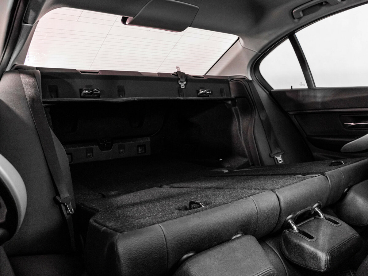 Купить BMW 3 серии с пробегом. Фото: #22