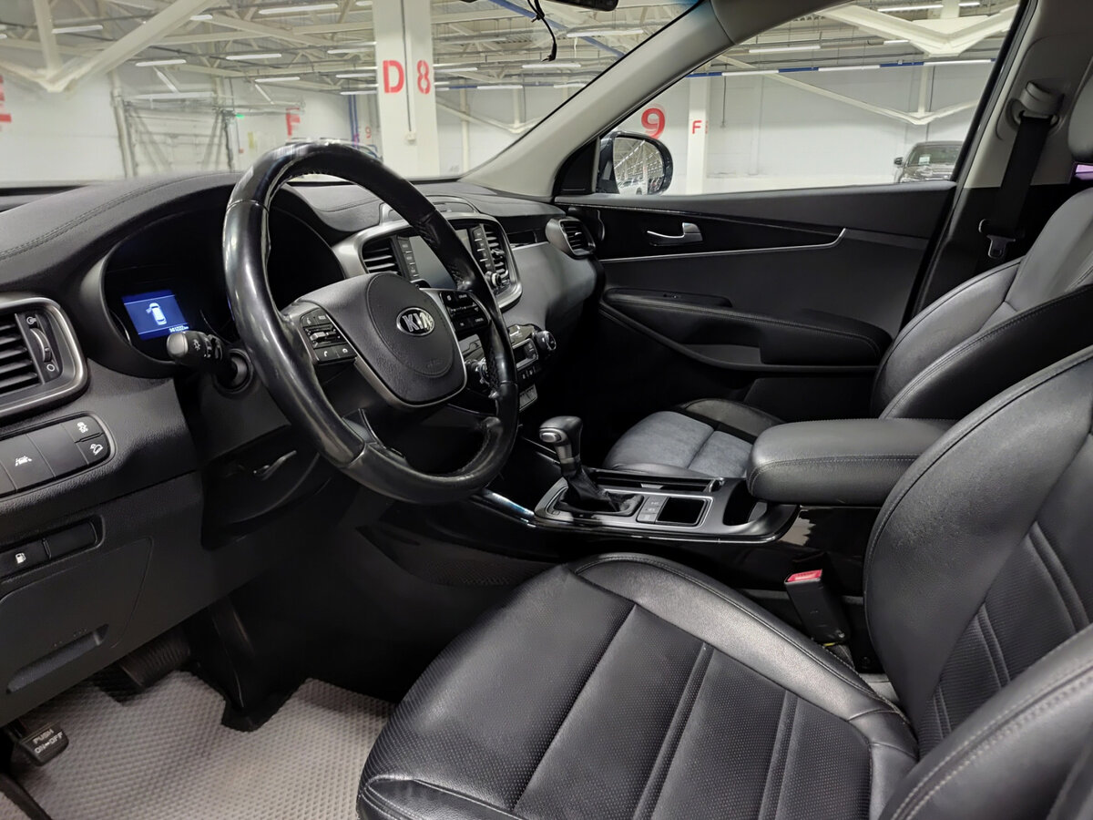 Купить Kia Sorento с пробегом. Фото: #15