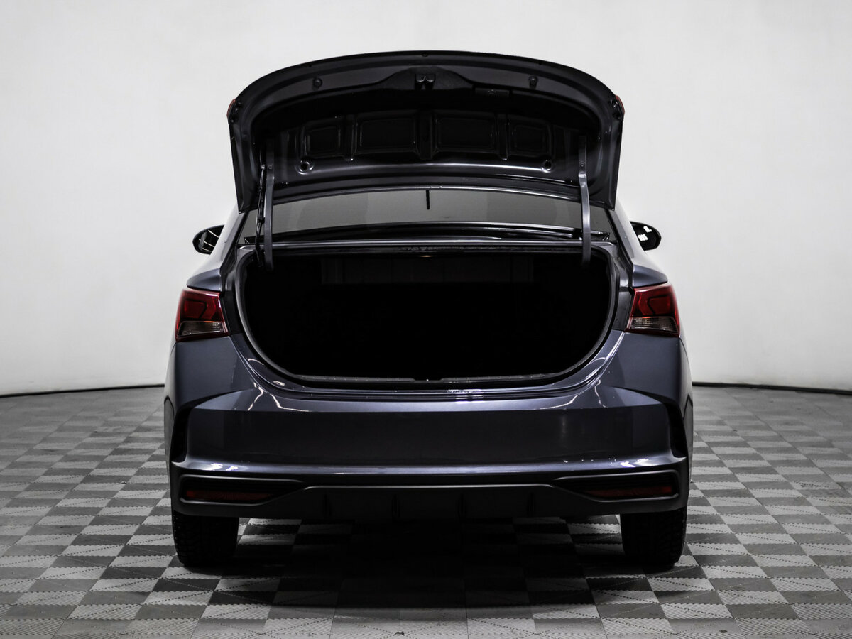 Купить Solaris HS с пробегом. Фото: #13