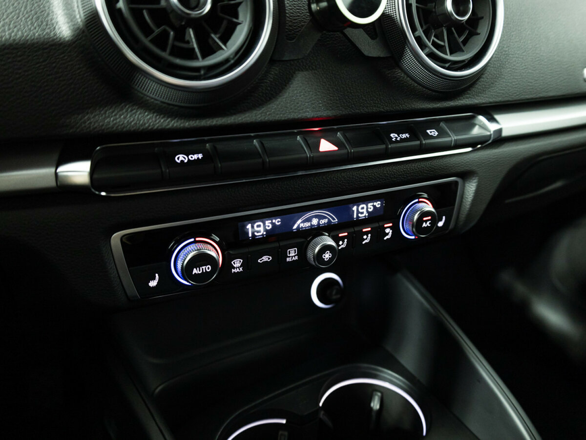 Купить Audi A3 с пробегом. Фото: #16