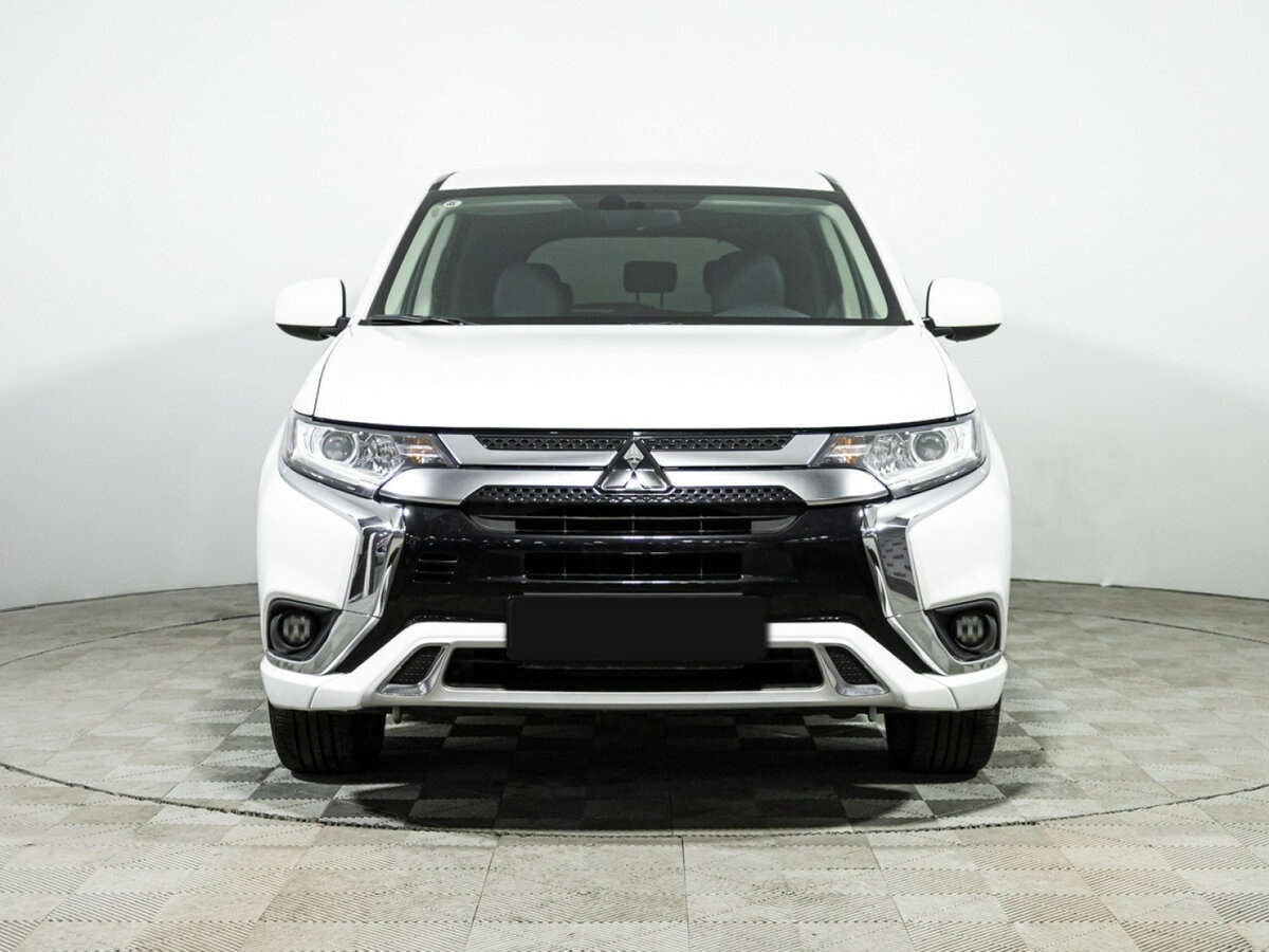 Купить Mitsubishi Outlander с пробегом. Фото: #1