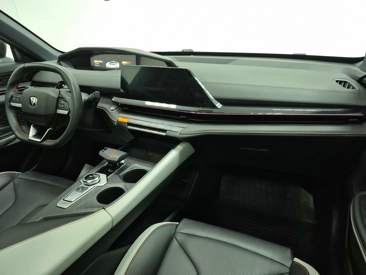 Купить Changan UNI-V с пробегом. Фото: #11