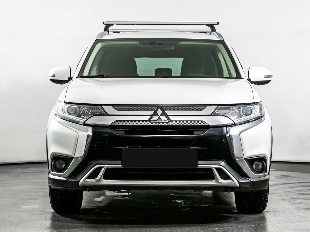 Купить Mitsubishi Outlander с пробегом. Фото: #1