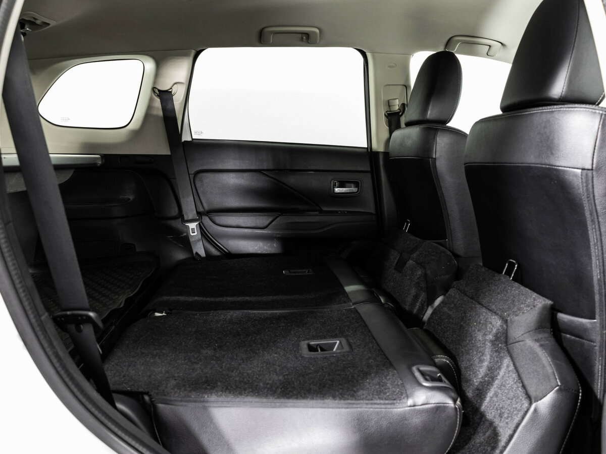 Купить Mitsubishi Outlander с пробегом. Фото: #16