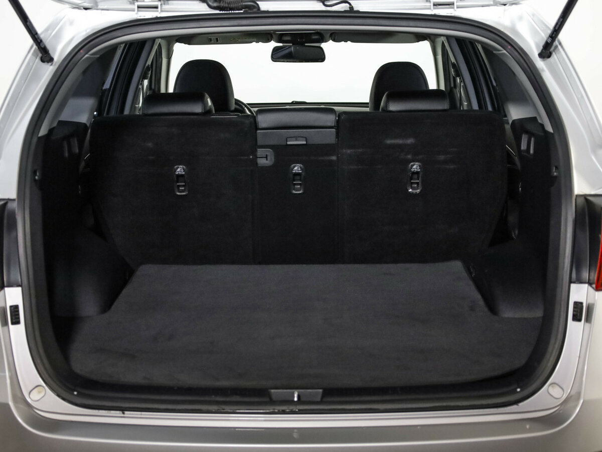 Купить Kia Sorento с пробегом. Фото: #32