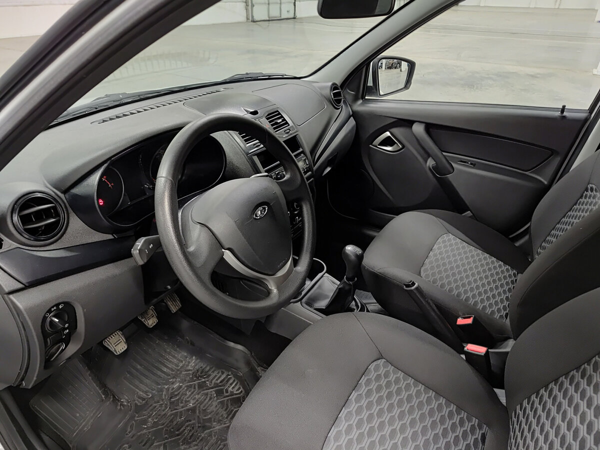 Купить Lada (ВАЗ) Granta с пробегом. Фото: #15