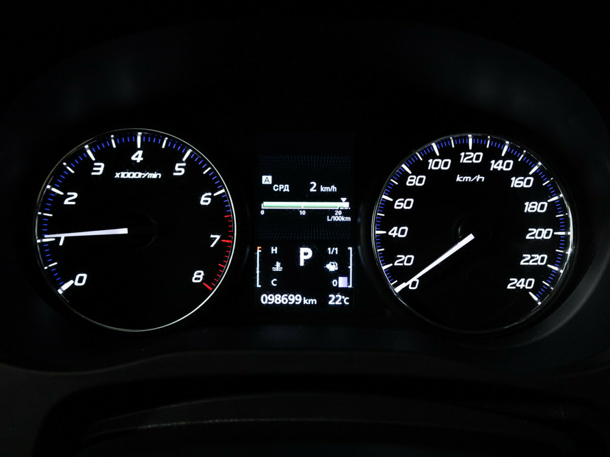 Купить Mitsubishi Outlander с пробегом. Фото: #10