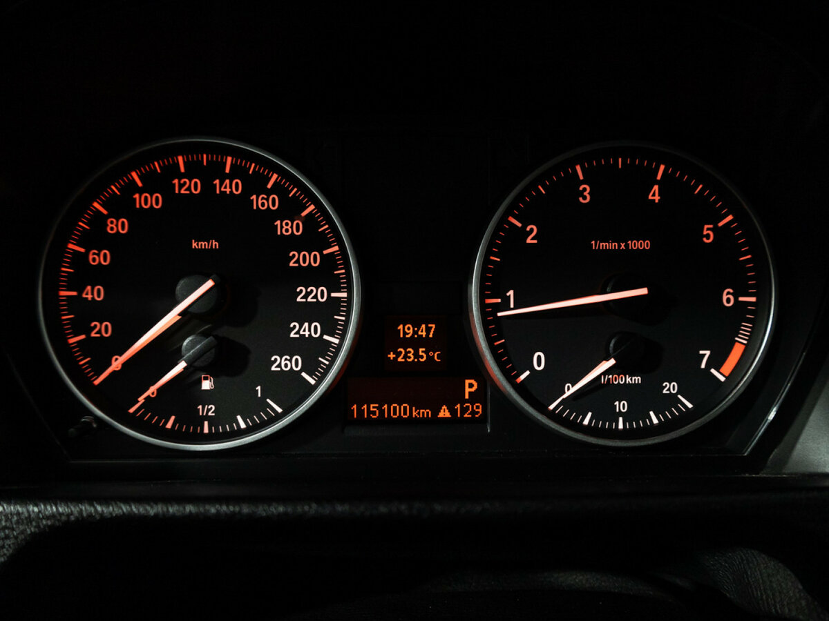 Купить BMW X1 с пробегом. Фото: #11