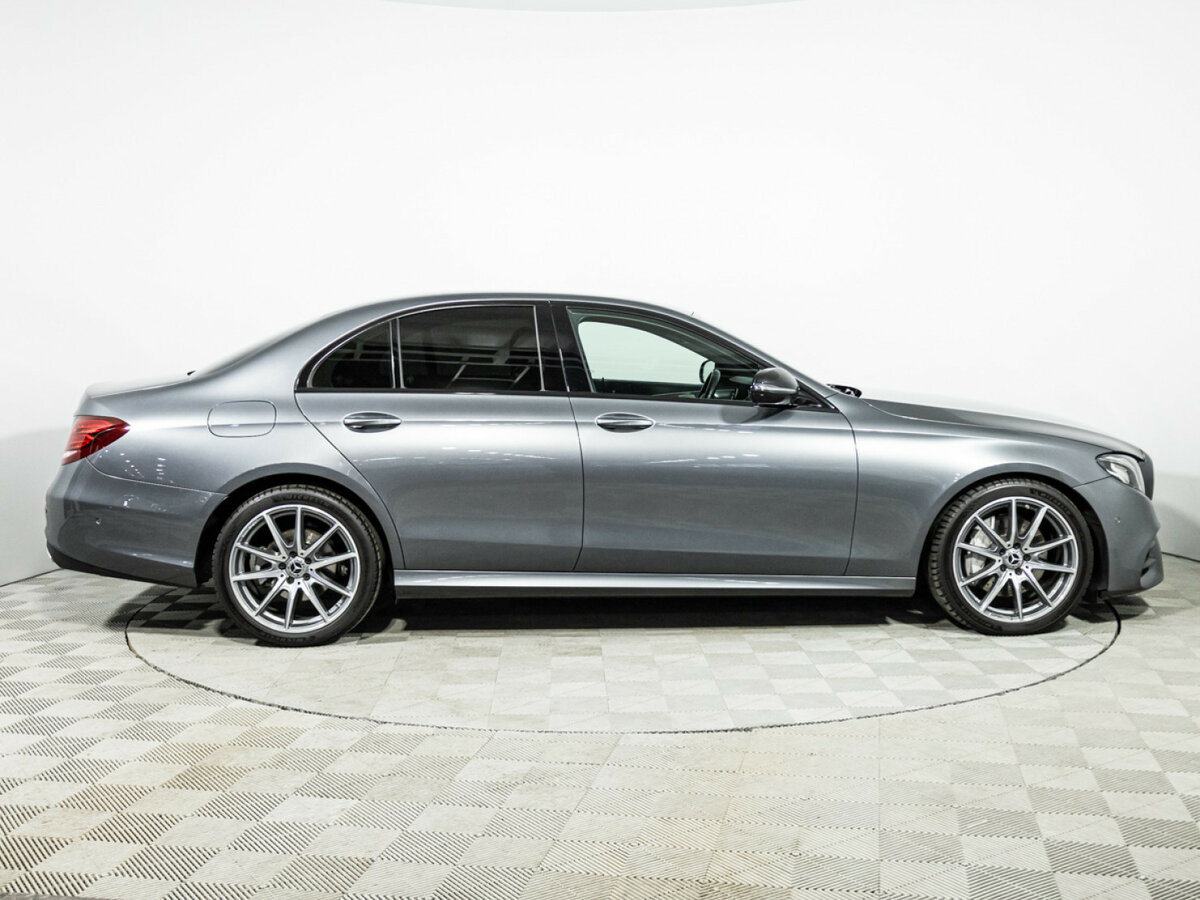 Купить Mercedes-Benz E-Класс с пробегом. Фото: #3