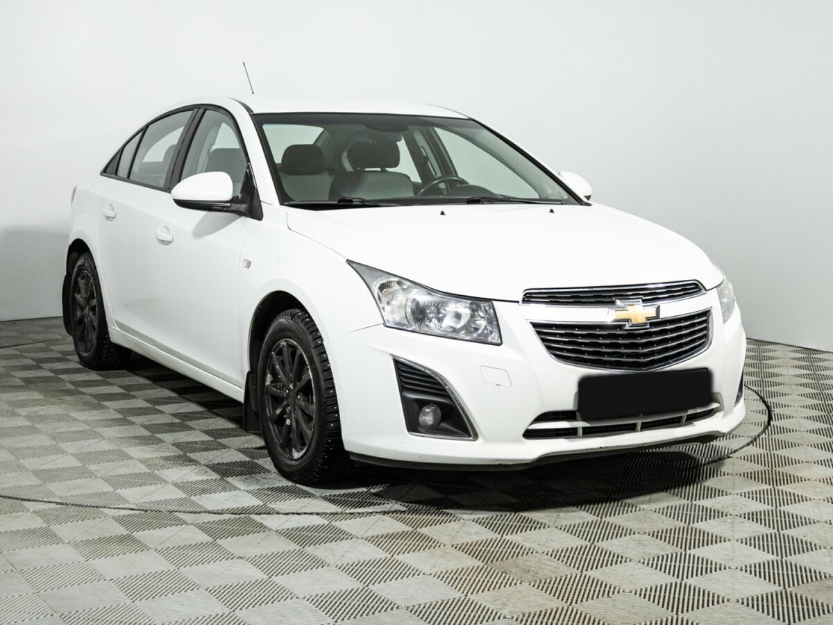 Купить Chevrolet Cruze с пробегом. Фото: #2