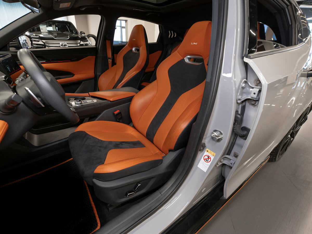 Купить Changan UNI-V с пробегом. Фото: #8