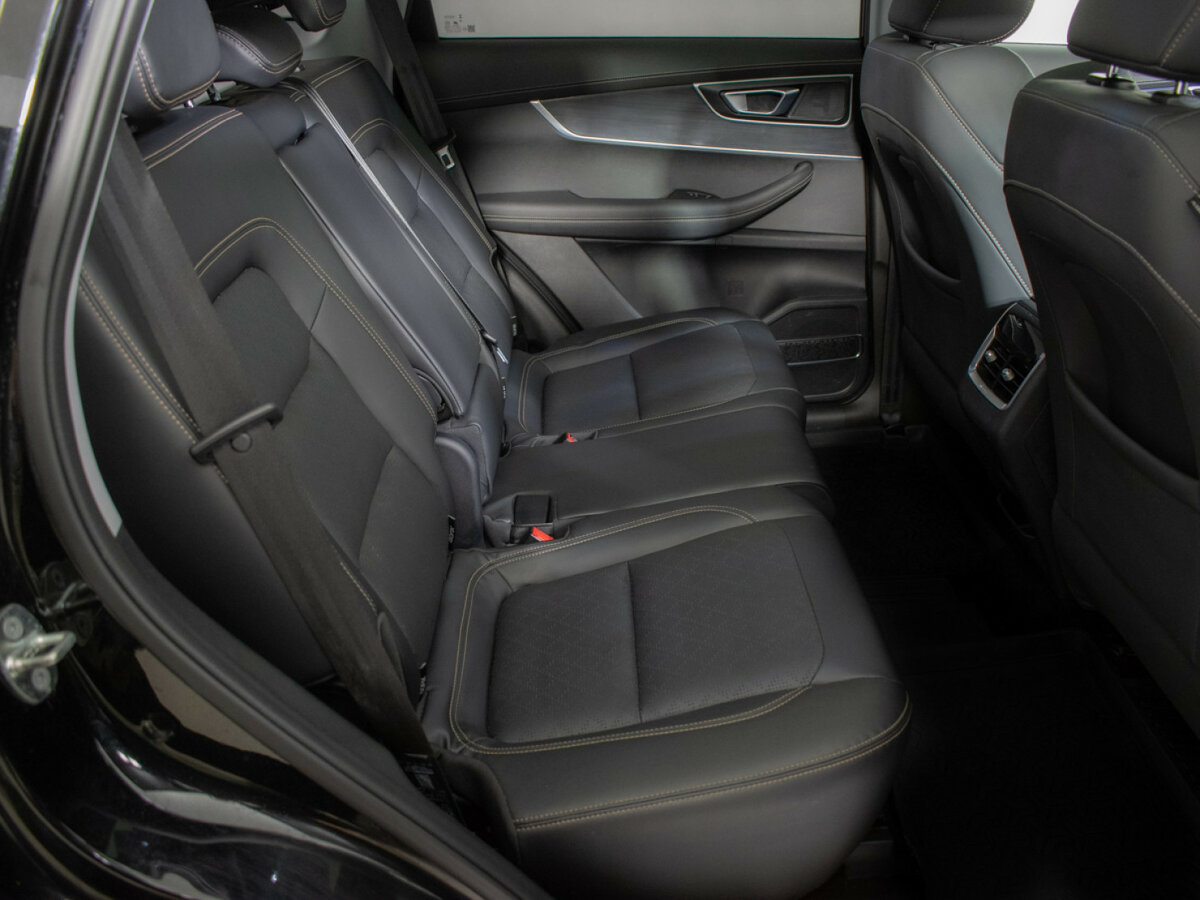 Купить Chery Tiggo 8 с пробегом. Фото: #9