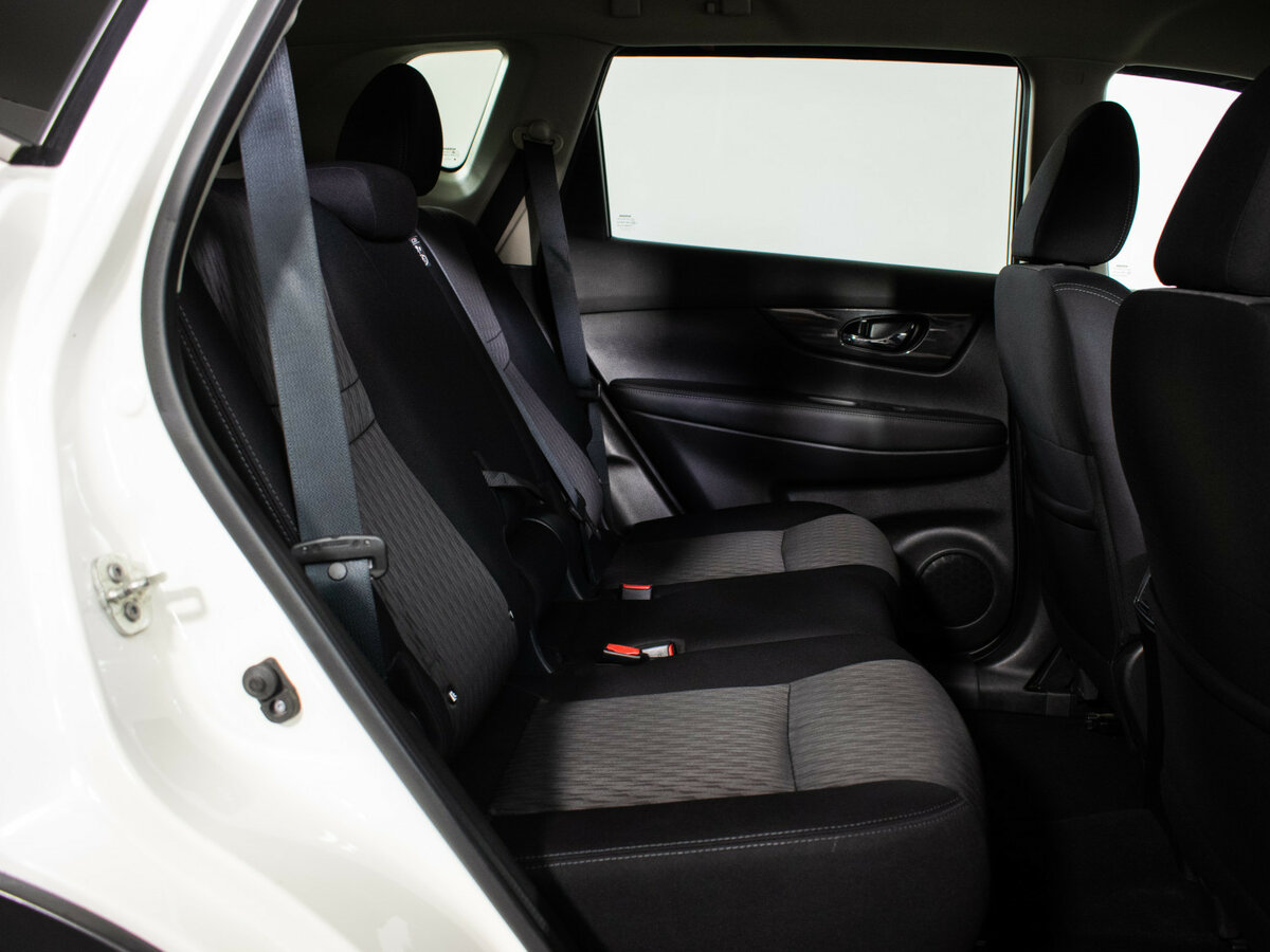Купить Nissan X-Trail с пробегом. Фото: #8