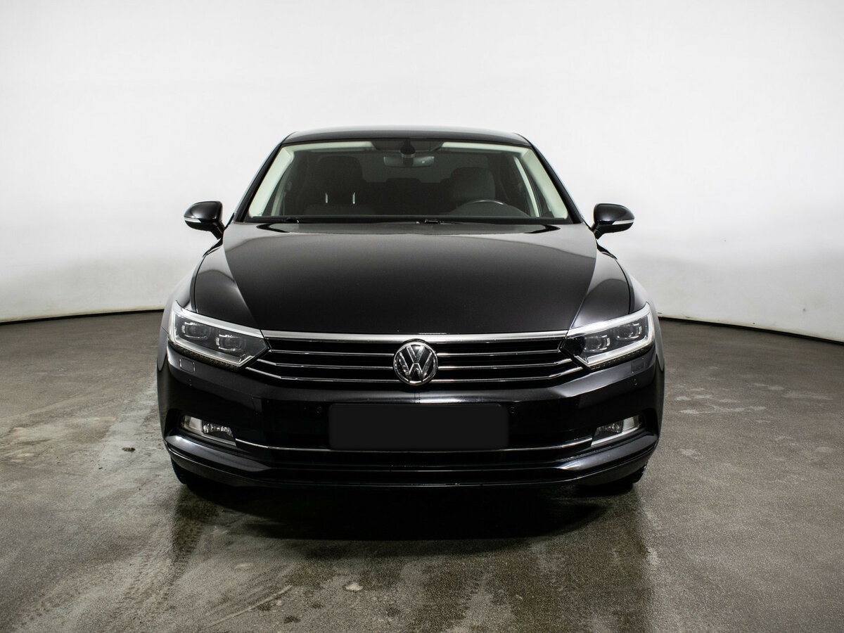 Купить Volkswagen Passat с пробегом. Фото: #1