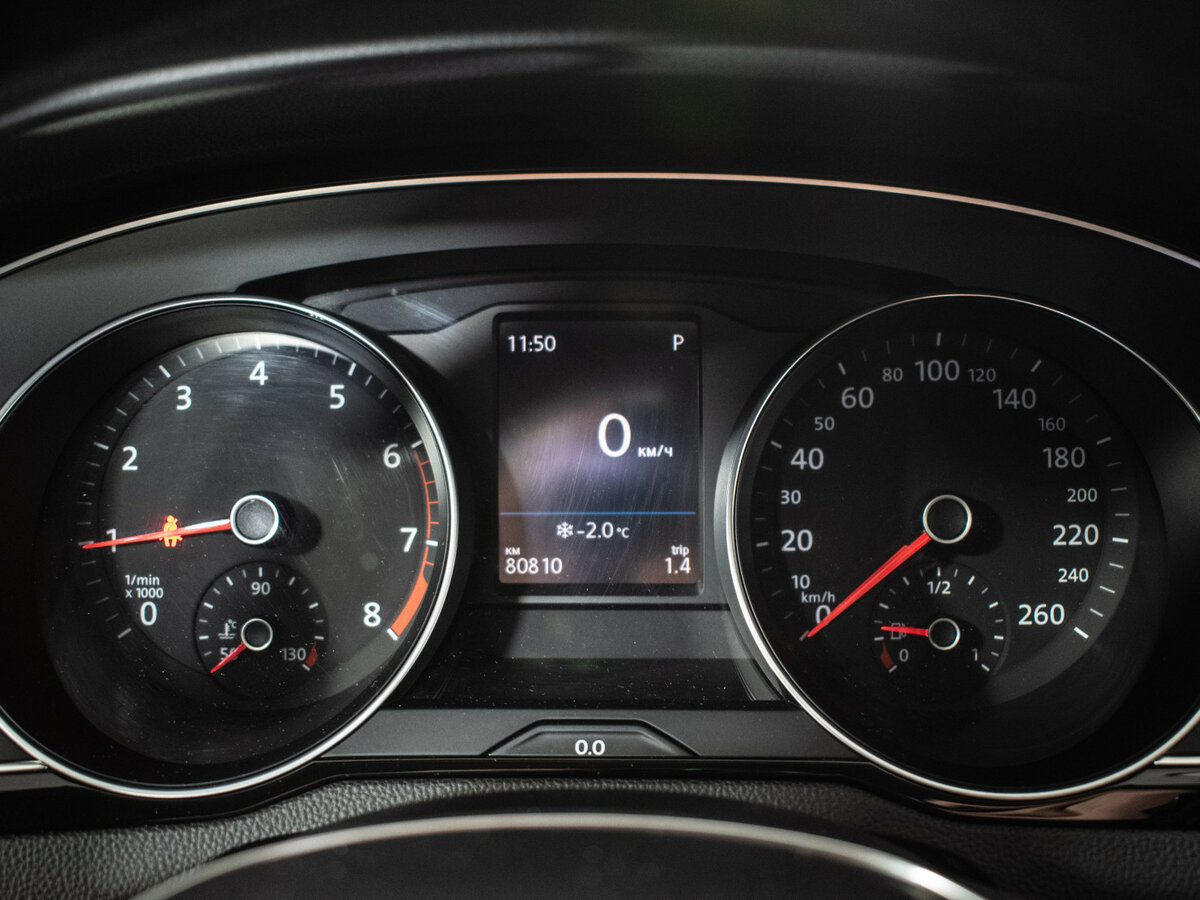 Купить Volkswagen Passat с пробегом. Фото: #11