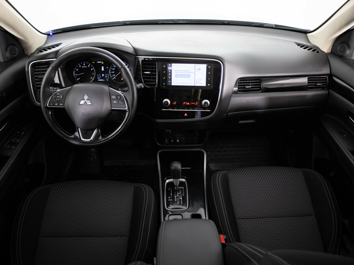 Купить Mitsubishi Outlander с пробегом. Фото: #4