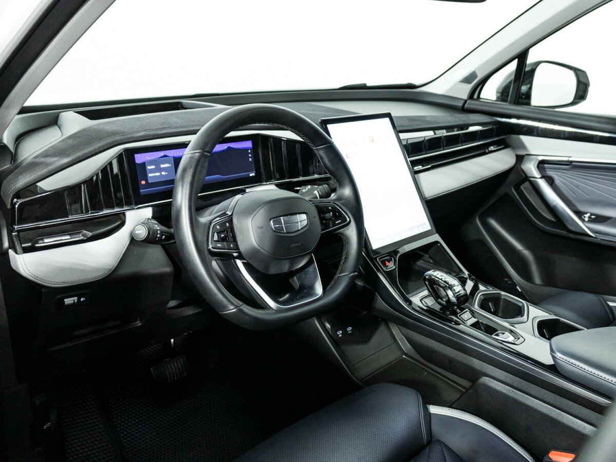 Купить Geely Atlas с пробегом. Фото: #8