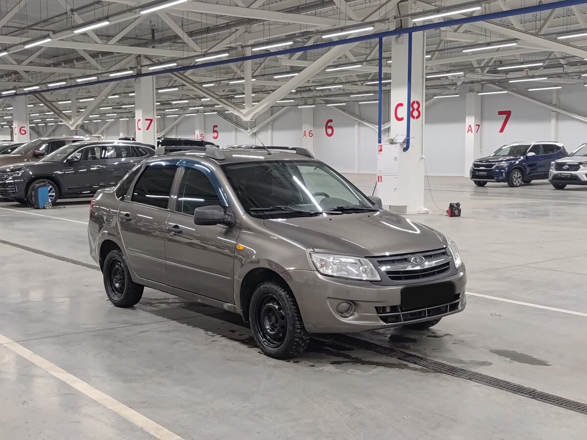 Купить Lada (ВАЗ) Granta с пробегом. Фото: #2