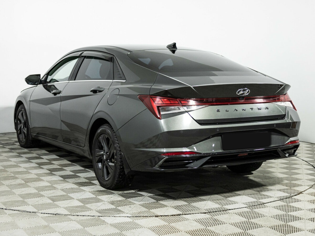 Купить Hyundai Elantra с пробегом. Фото: #6