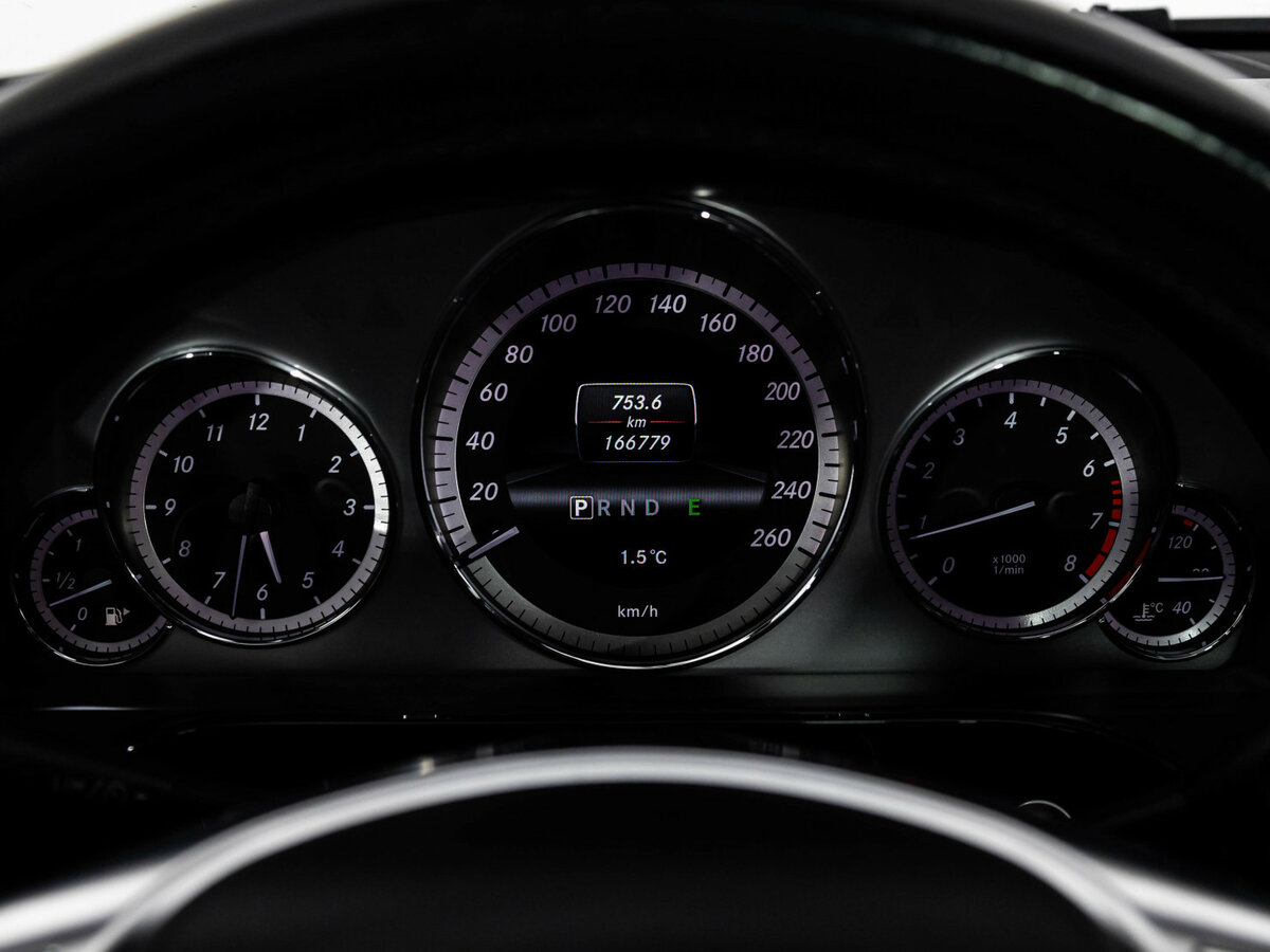 Купить Mercedes-Benz E-Класс с пробегом. Фото: #16